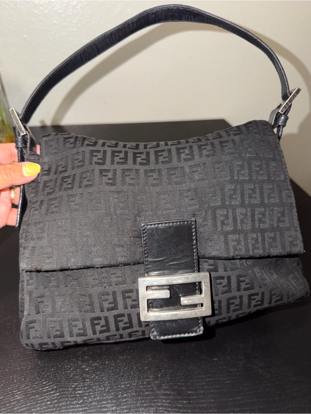 Fendi Black FF Logo Jacquard Shoulder Baguette - Picture 2 of 6